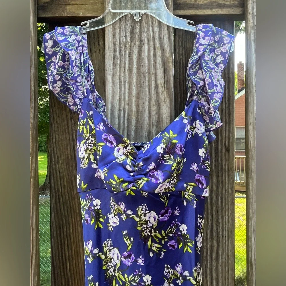 Forever 21 Tiered Floral Print Mini Dress - Picture 4 of 10